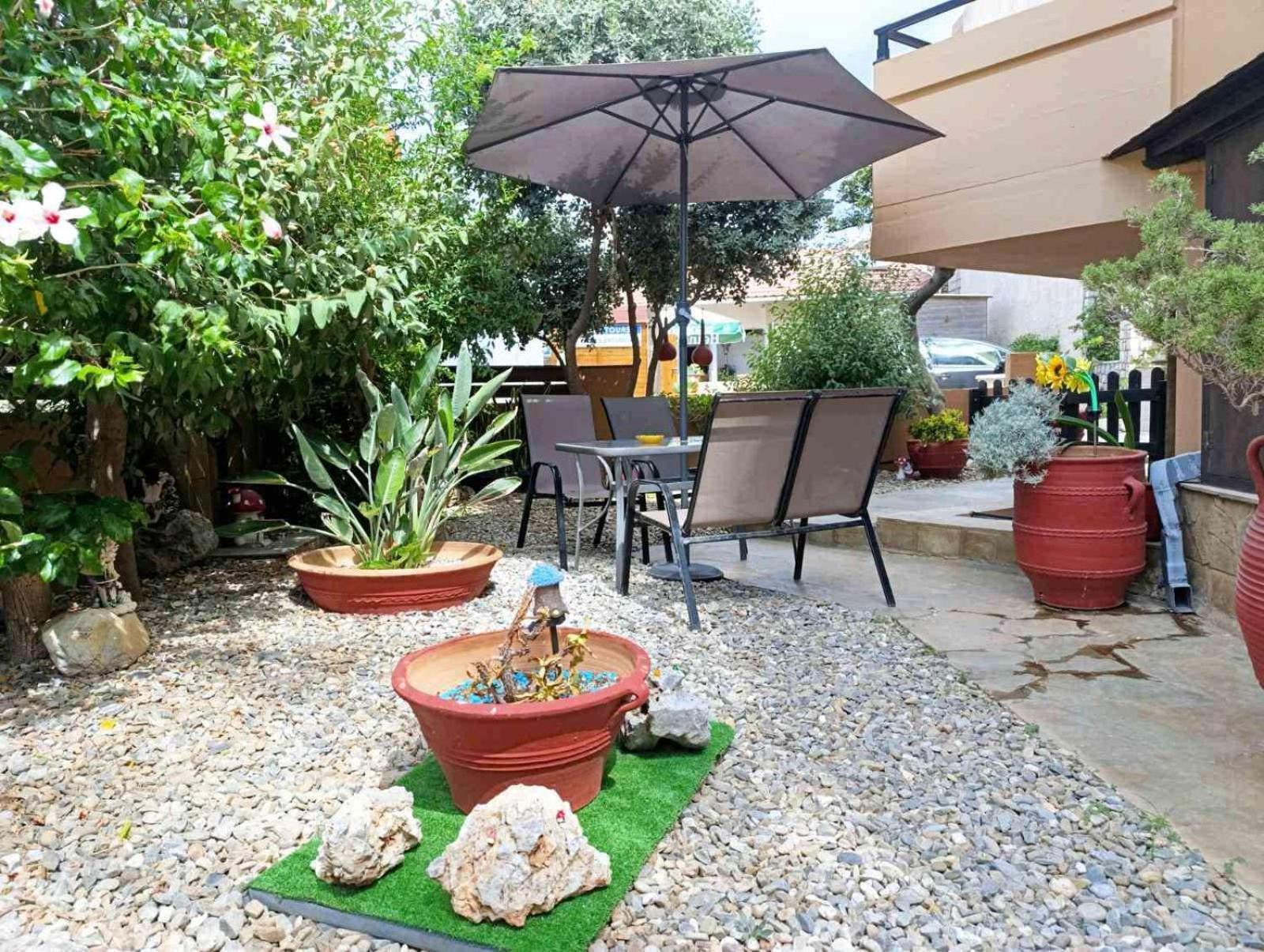 Eleni Seaside Apartment